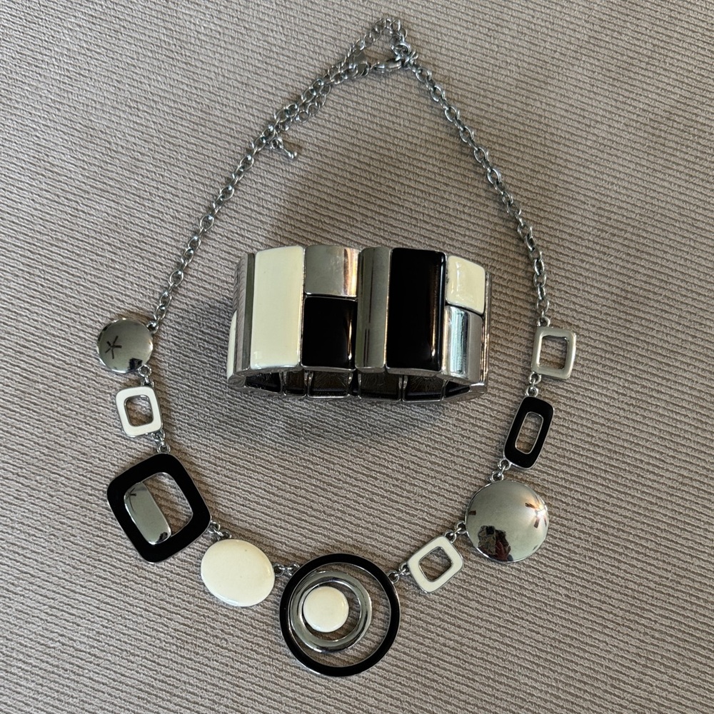 Lia Sophia Black and Silver Geometric Bracelet